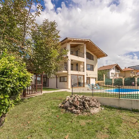 Dom wakacyjny Sineva - Pool, Bbq & Seaview *