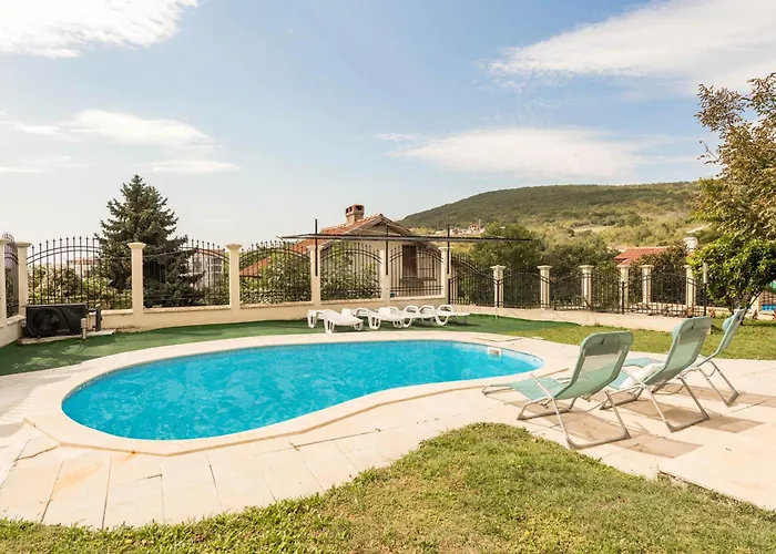 Ferienhaus Sineva - Pool, Bbq & Seaview Fish Fish