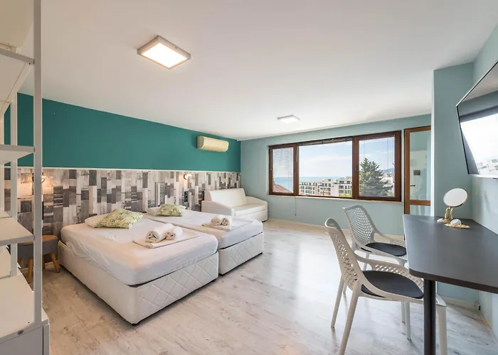 Sineva - Pool, Bbq & Seaview Ferienhaus Fish Fish