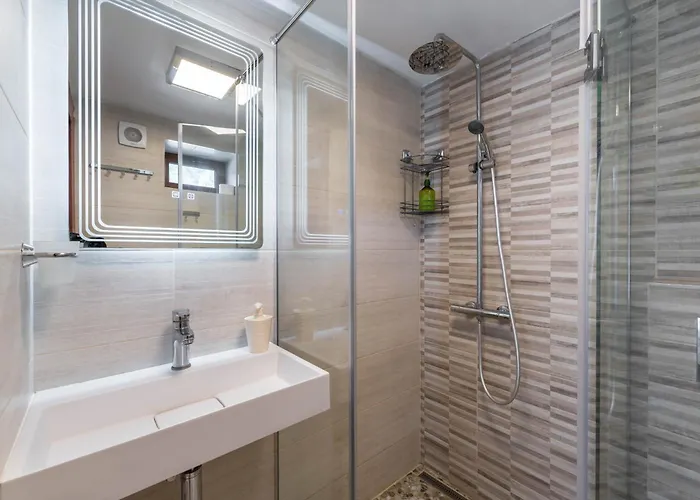 Ferienhaus Sineva - Pool, Bbq & Seaview Fish Fish